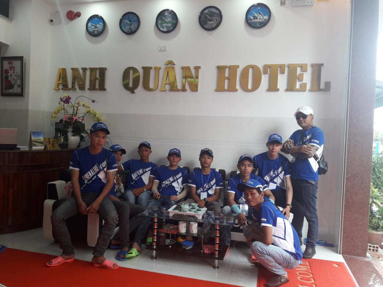 Anh Quan Hotel Куинён Экстерьер фото